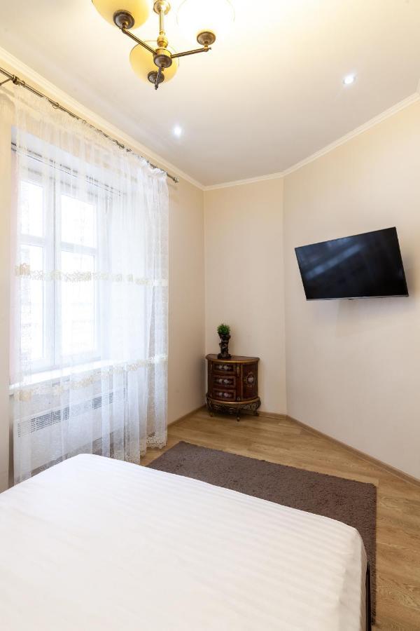 Romari Лесі Українки Apartment Lviv Ngoại thất bức ảnh