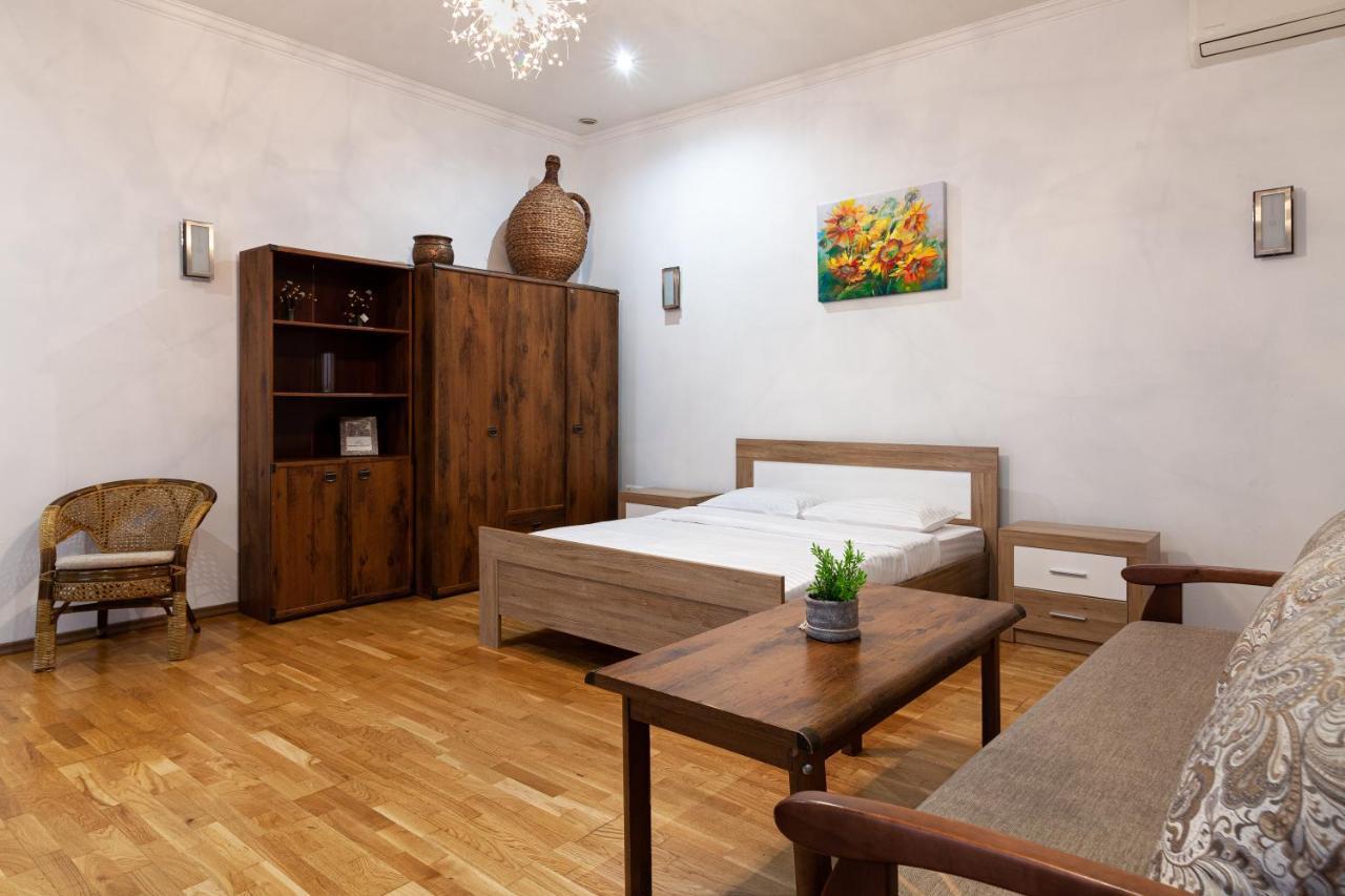 Romari Лесі Українки Apartment Lviv Ngoại thất bức ảnh