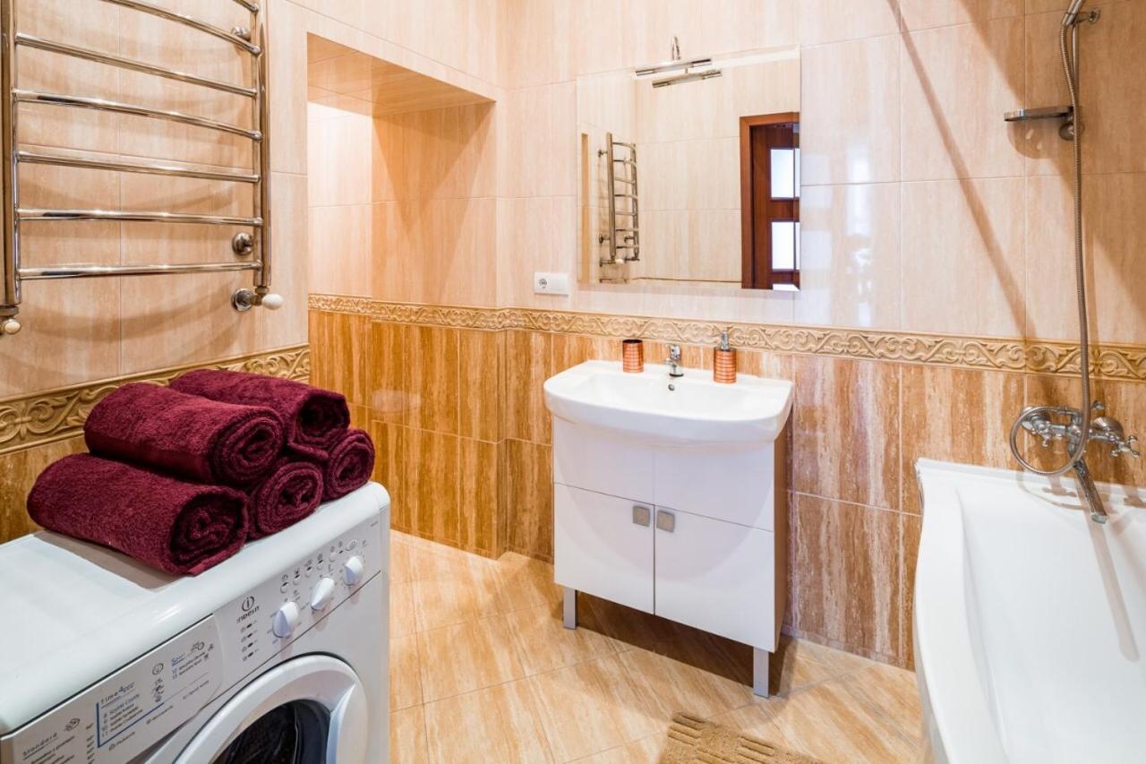 Romari Лесі Українки Apartment Lviv Ngoại thất bức ảnh
