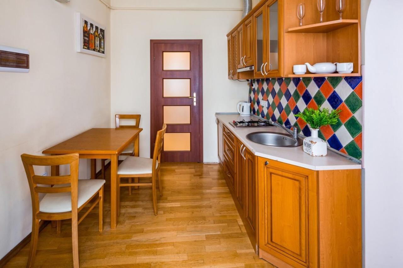 Romari Лесі Українки Apartment Lviv Ngoại thất bức ảnh
