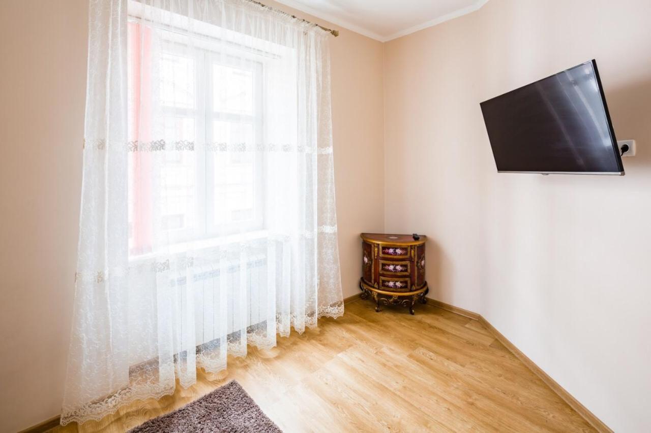 Romari Лесі Українки Apartment Lviv Ngoại thất bức ảnh