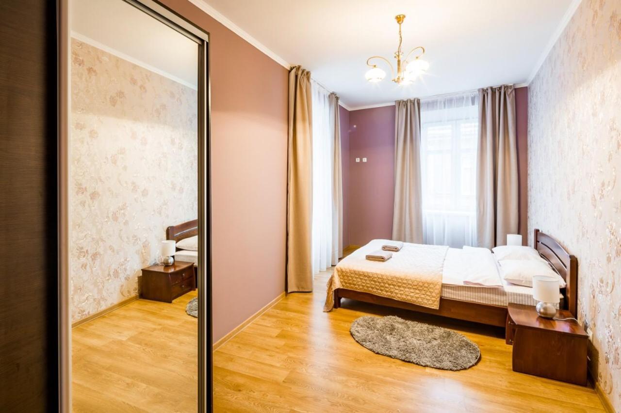 Romari Лесі Українки Apartment Lviv Ngoại thất bức ảnh