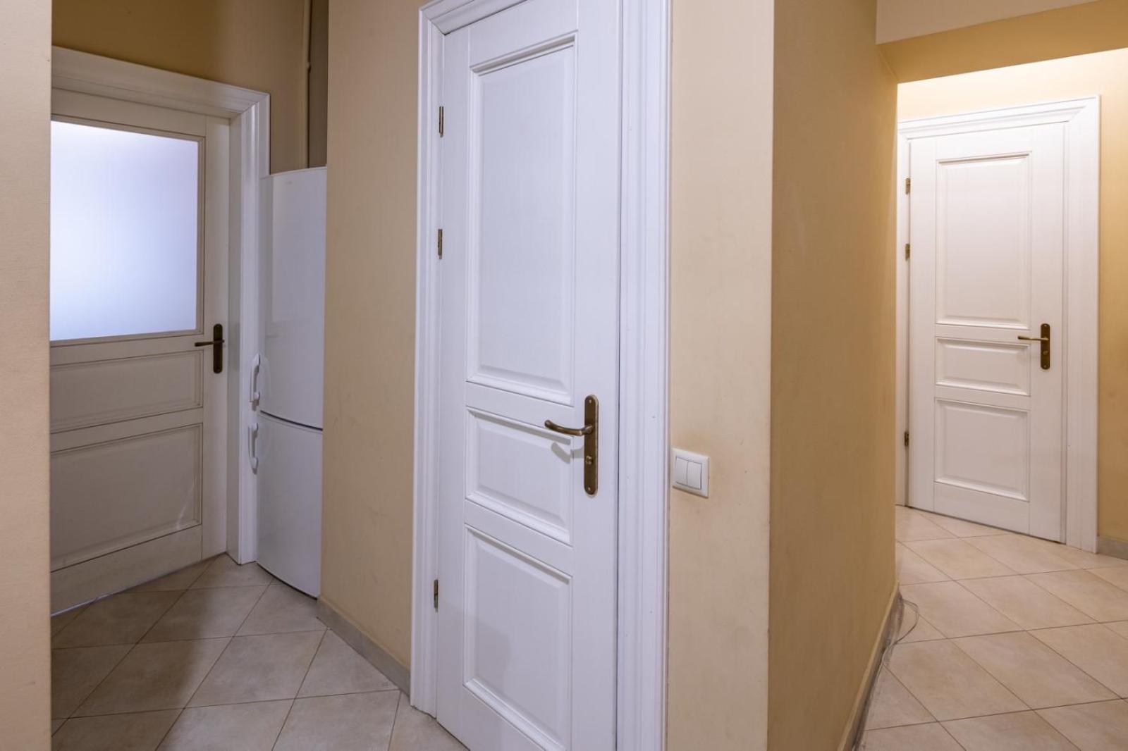 Romari Лесі Українки Apartment Lviv Ngoại thất bức ảnh