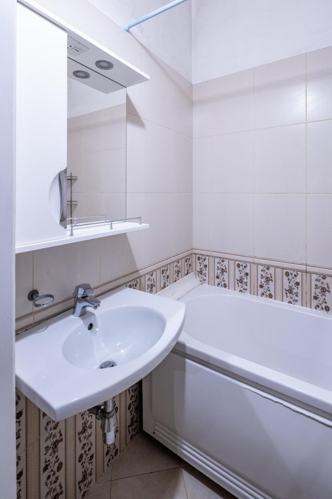 Romari Лесі Українки Apartment Lviv Ngoại thất bức ảnh